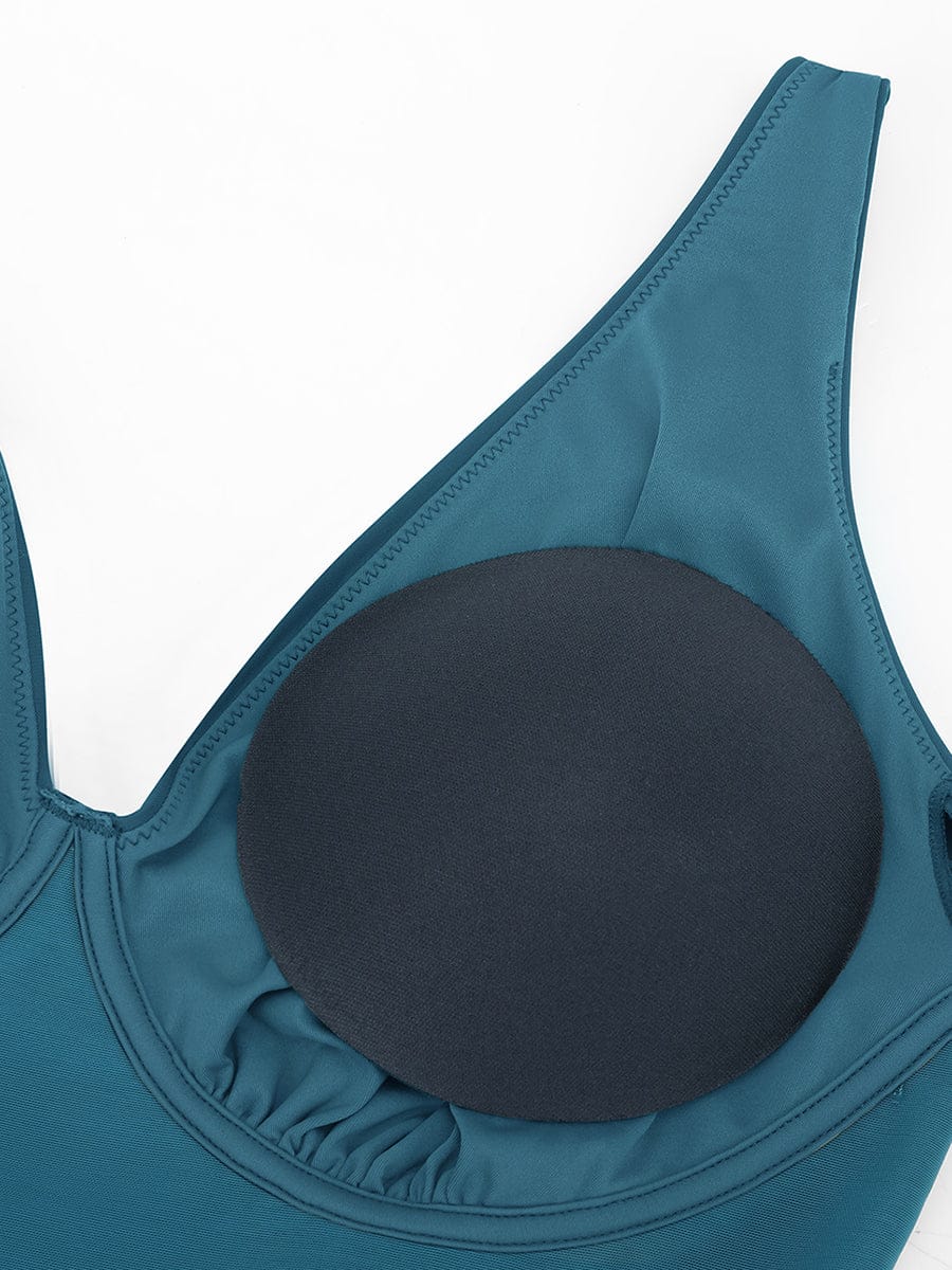 Maillot gainant grande taille sur modèle