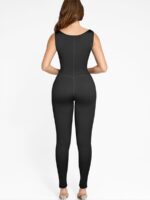 Vue de dos de la combinaison sport sauna noire, jambes longues.